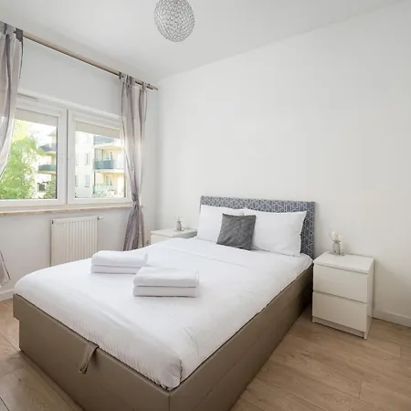 Apartment Wlochy Fasolowa 2-bedroom