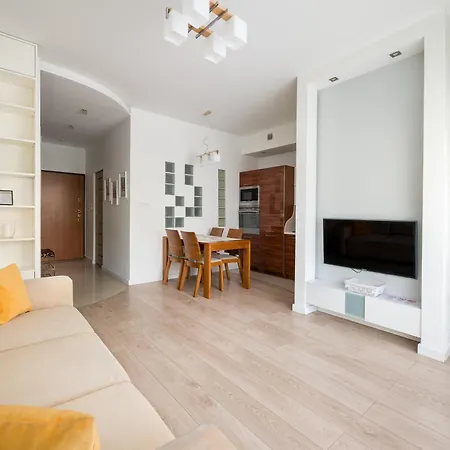 Wlochy Fasolowa 2-bedroom Apartment *