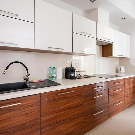 Appartement Wlochy Fasolowa 2-bedroom By Bookinghost Varsovie