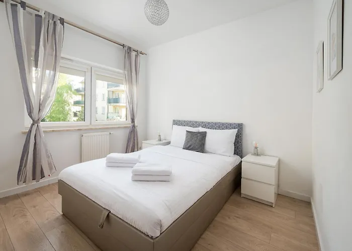 Daire Wlochy Fasolowa 2-bedroom By Bookinghost