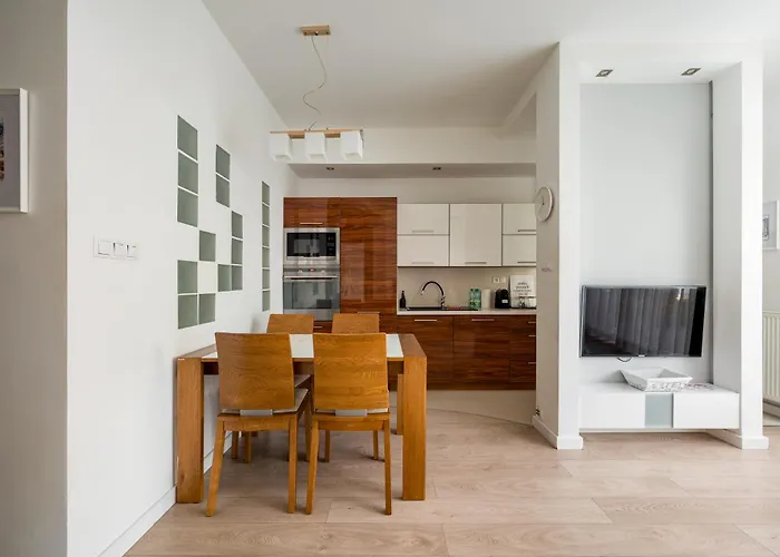 Wlochy Fasolowa 2-bedroom By Bookinghost * Varşova