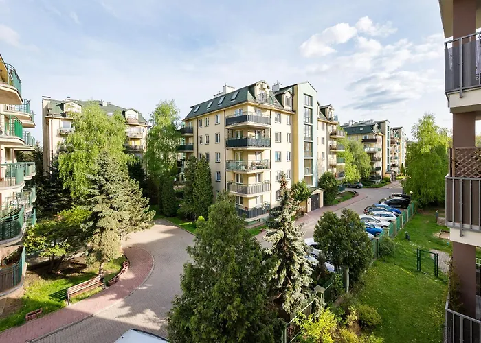 Wlochy Fasolowa 2-bedroom By Bookinghost