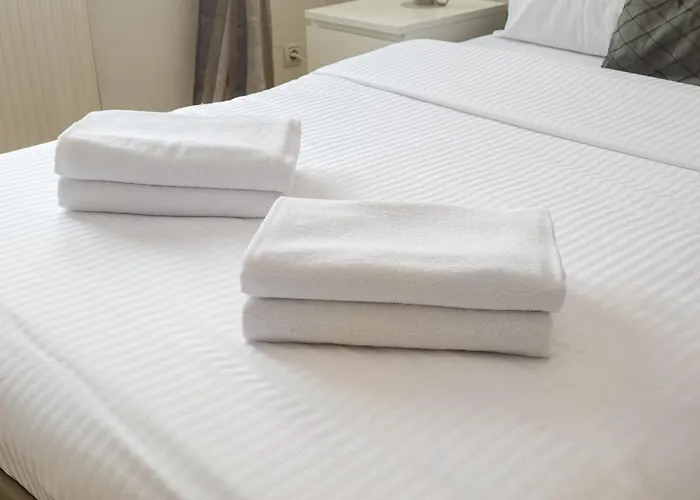 Wlochy Fasolowa 2-bedroom By Bookinghost Varşova