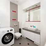 Wlochy Fasolowa 2-bedroom By Bookinghost דירה ורשה